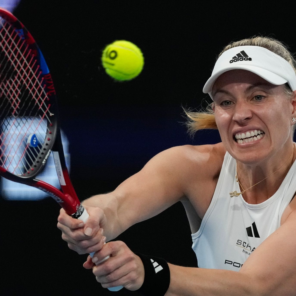 Angelique Kerber war gegen die Griechin Maria Sakkari chancenlos. - Foto: Mark Baker/AP/dpa