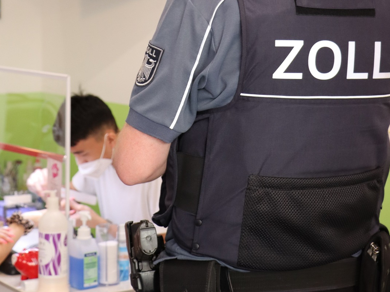 HZA-MS: Wieder verbotene Beschäftigung in Nagelstudio / Zoll bei Kontrollen im Kreis Coesfeld erfolgreich - Foto: presseportal.de