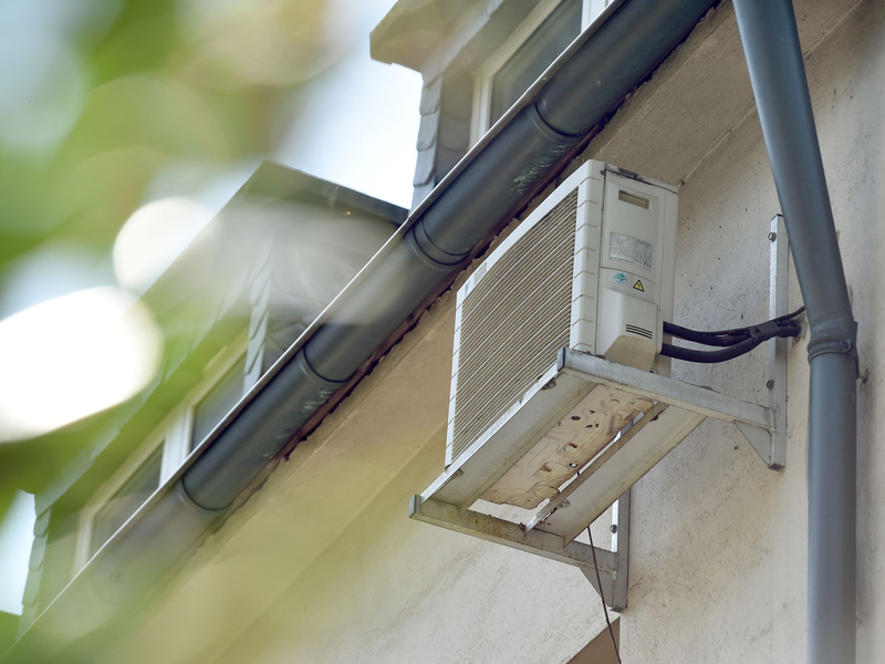 Die Gase aus Kühlschränken oder Klimaanlagen werden erst schädlich, wenn sie freigesetzt werden. - Foto: Caroline SeidSeidel-Dißmannel/dpa