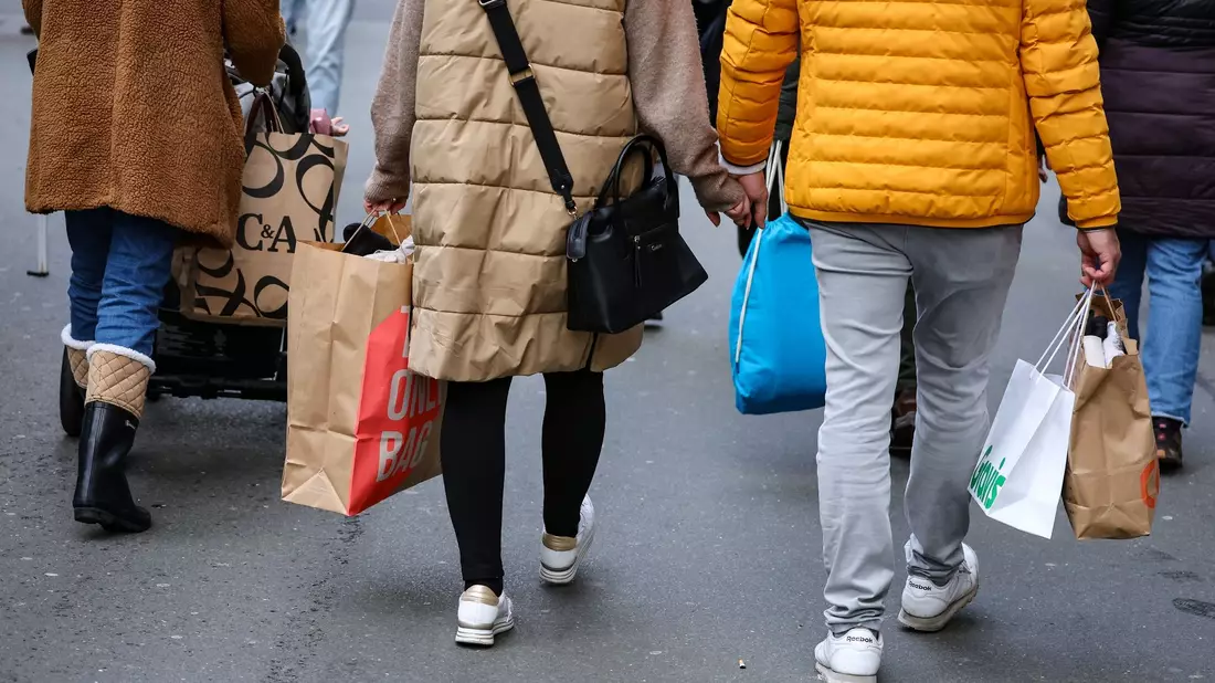 Das Statistische Bundesamt hat Zahlen zum Umsatz im Einzelhandel im vergangenen Jahr veröffentlicht. - Bild: Jan Woitas/dpa