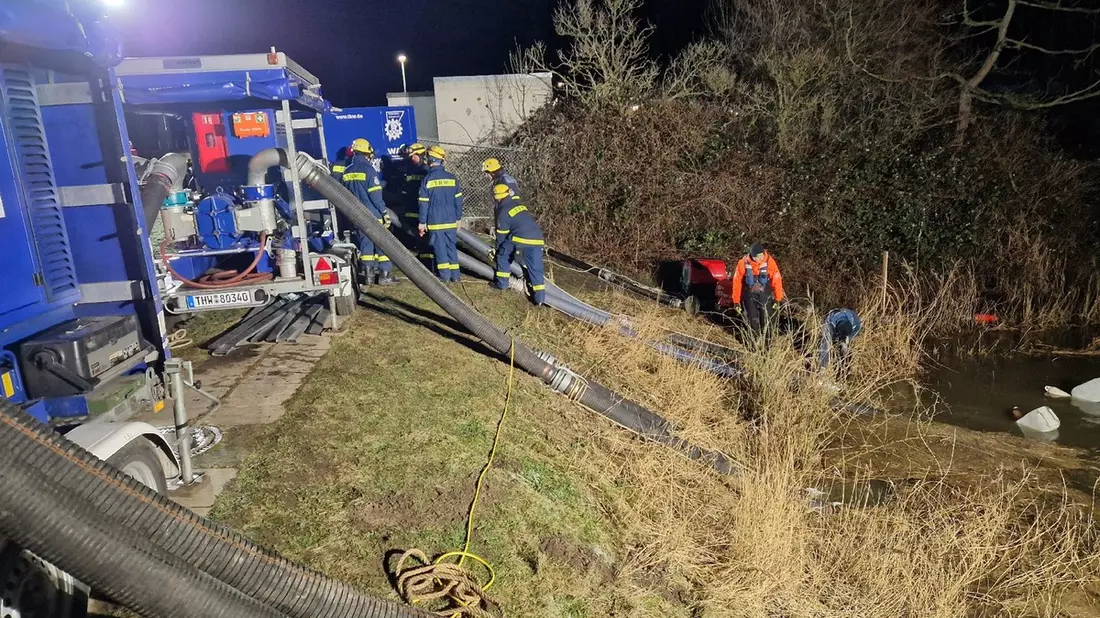 THW HH MV SH: THW im Hochwassereinsatz auf Fehmarn - Bild: presseportal.de