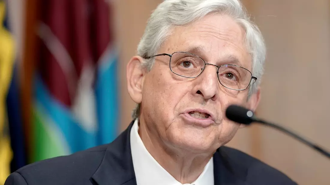 US-Justizminister Merrick Garland kritisiert Gewaltandrohungen. - Bild: Mariam Zuhaib/AP/dpa