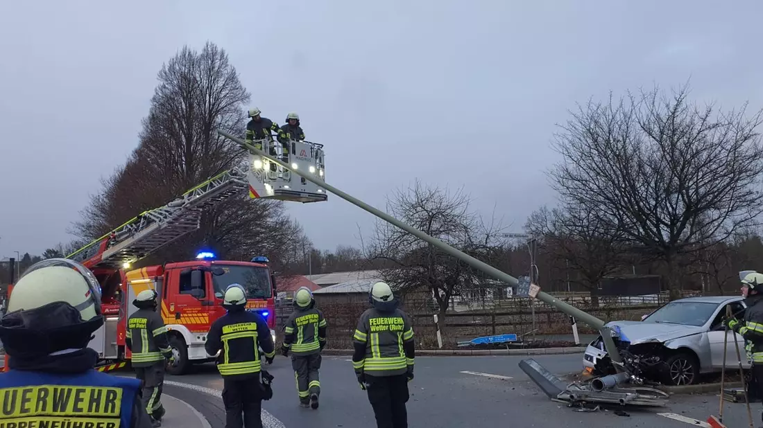 FW-EN: Wetter (Ruhr) - Verkehrsunfall und First Responder am Freitagnachmittag - Bild: presseportal.de