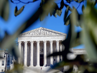 Das Oberste Gericht der USA schaltet sich in den juristischen Streit um die Teilnahme Donald Trumps an den Vorwahlen für die republikanische Präsidentschaftskandidatur ein. - Foto: Mariam Zuhaib/AP