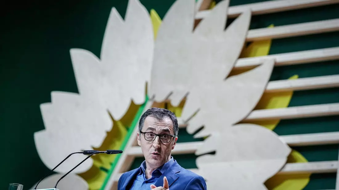 Agrarminister Cem Özdemir erweilt weitergehenden Forderungen von Bauern eine Absage. - Bild: Kay Nietfeld/dpa