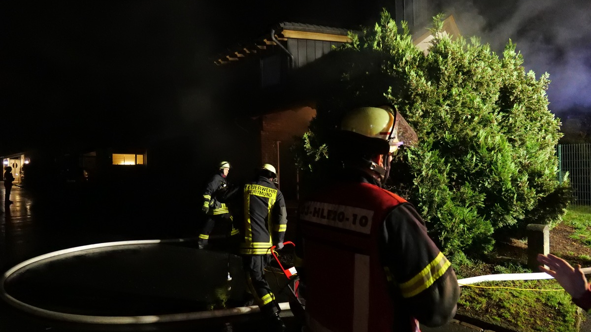 FW-DO: Kellerbrand in Dortmund Aplerbeck - Foto: presseportal.de