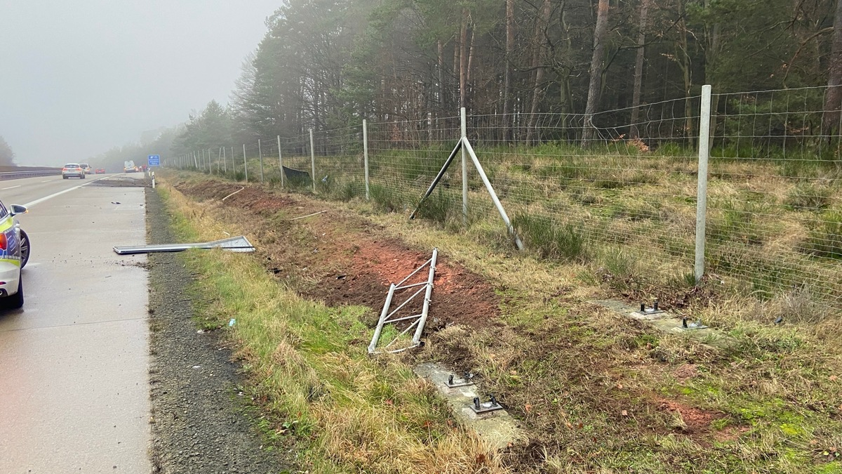 POL-PDKL: Eingeschlafen und einen Verkehrsunfall verursacht - Foto: presseportal.de