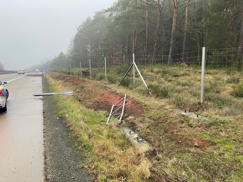 POL-PDKL: Eingeschlafen und einen Verkehrsunfall verursacht - Foto: presseportal.de