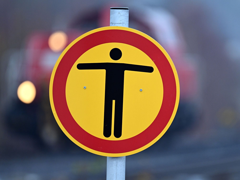 An diesem Sonntag endet der sogenannte Weihnachtsfrieden im Tarifstreit bei der Deutschen Bahn. - Foto: Federico Gambarini/dpa