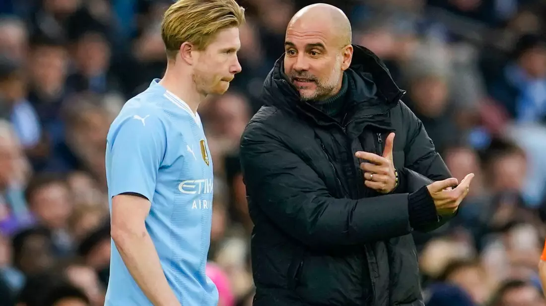 Kevin De Bruyne gab beim FA-Cup-Sieg gegen Huddersfield sein Comeback für Manchester City. - Bild: Dave Thompson/AP/dpa