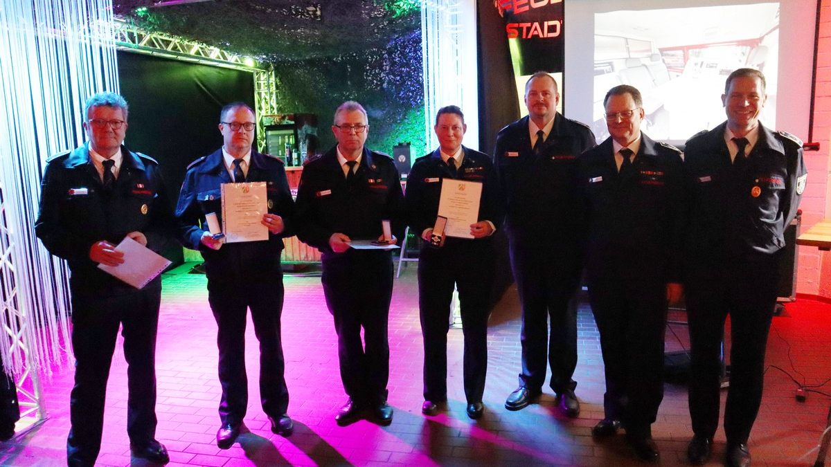 FW-WRN: Kameradschaftsabend 2024 der Freiwilligen Feuerwehr Werne - Foto: presseportal.de