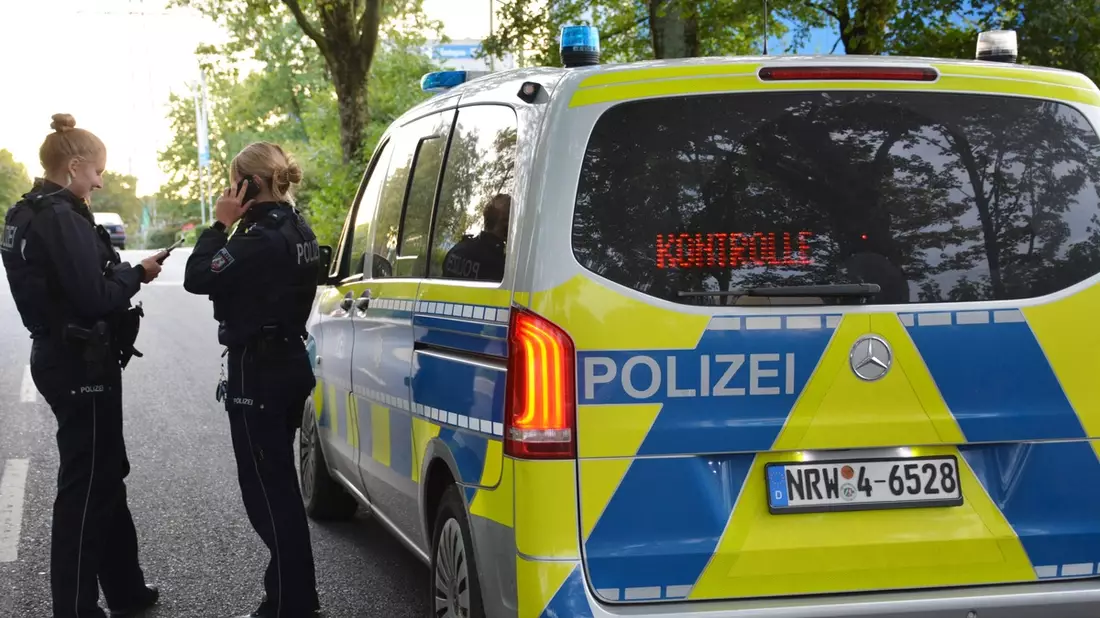 POL-ME: Handwerkerautos aufgebrochen - Werkzeug gestohlen - 2603011 - Bild: presseportal.de
