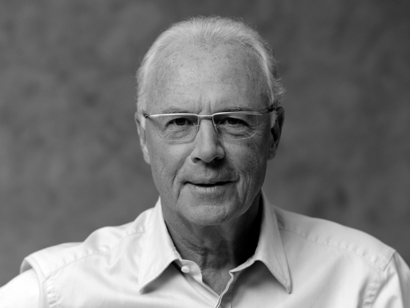 Er war eine der prägendsten Persönlichkeiten des Fußballs weltweit: Franz Beckenbauer. - Foto: Tobias Hase/dpa