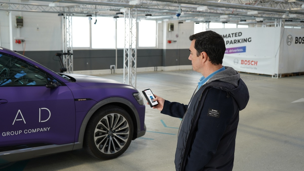 Bosch und VW-Tochter Cariad schicken E-Autos fahrerlos an die Ladesäule / Test für automatisiertes Parken und Laden gestartet - Foto: presseportal.de