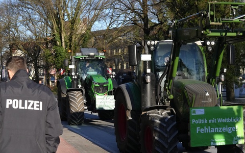 POL-OS: Friedlicher Verlauf der Landwirte-Protestaktionen in der Polizeidirektion Osnabrück - Foto: presseportal.de