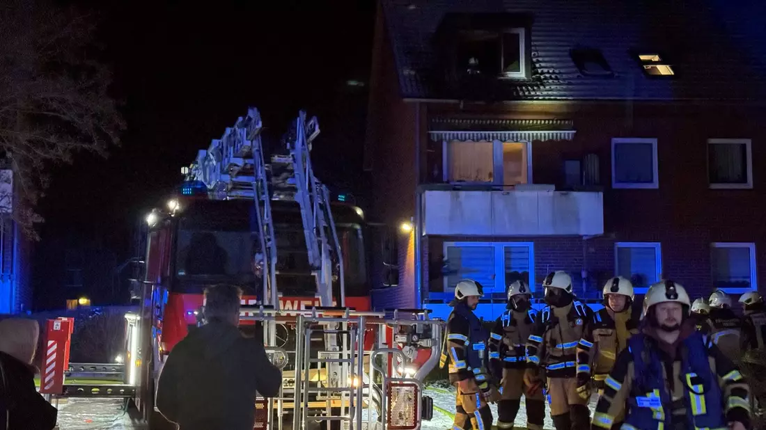 FW-PI: Brand in einem Mehrfamilienhaus - Feuerwehr verhindert schlimmeres (FOTOS) - Bild: presseportal.de