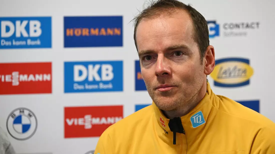 Soll die Biathleten schneller und besser in der Loipe machen: Jens Filbrich. - Bild: Martin Schutt/dpa