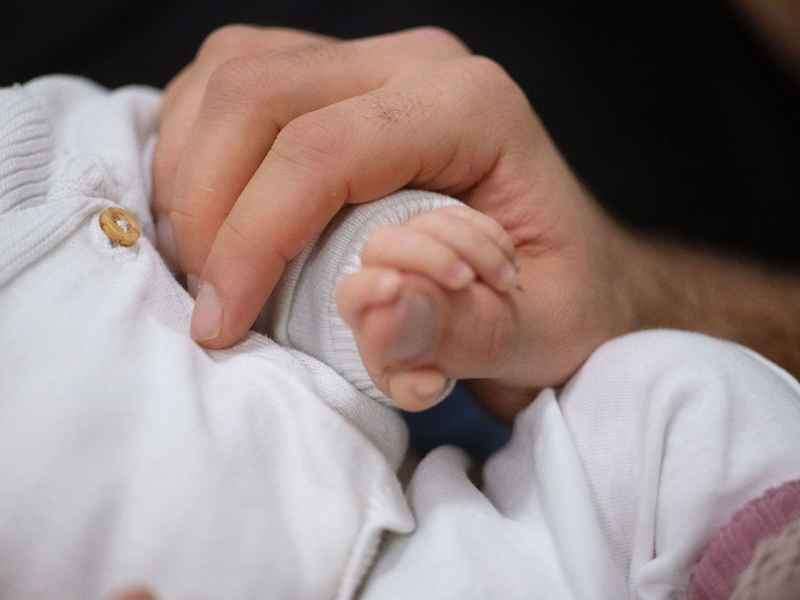 Eine RSV-Infektion ist bei Säuglingen und Kindern in Deutschland die häufigste Ursache von Erkrankungen der unteren Atemwege. (Symbolbild) - Foto: Marijan Murat/dpa