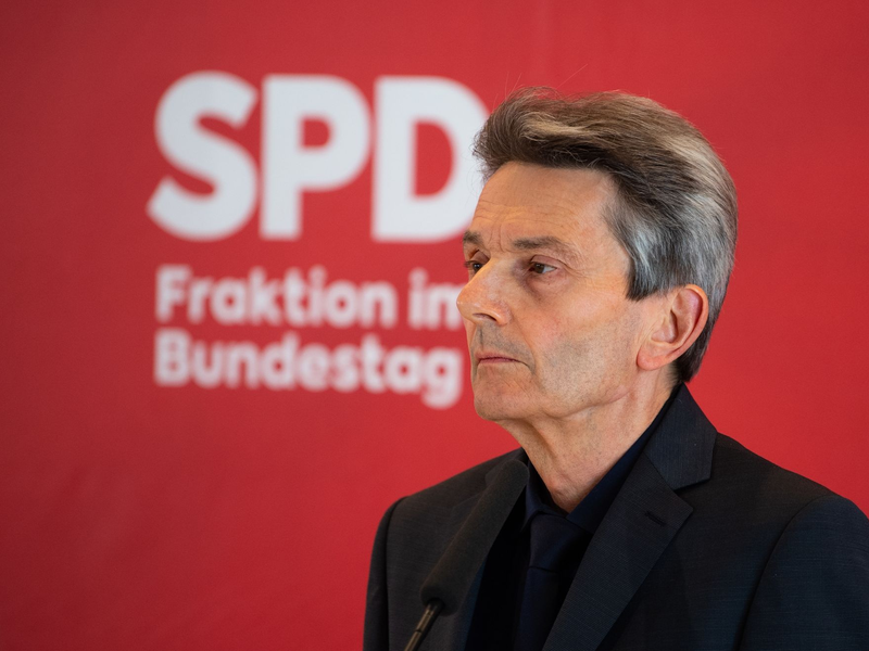 Rolf Mützenich ist der Vorsitzende der SPD-Bundestagsfraktion. (Archivbild) - Foto: Serhat Koçak/dpa