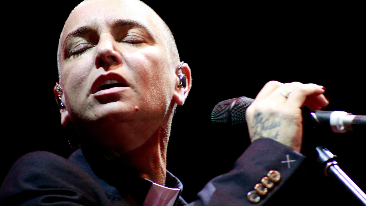 Die irische Popsängerin Sinead O'Connor ist im Juli 2023 überraschend im Alter von 56 Jahren gestorben. - Foto: Sebastian Silva/EFE/epa/dpa