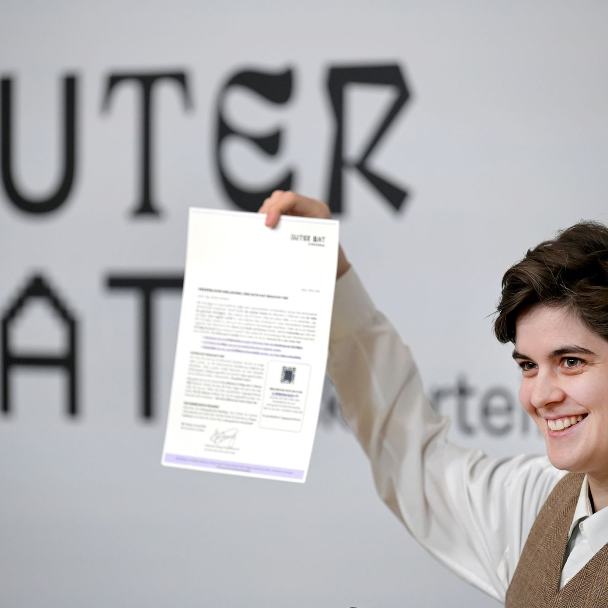 Marlene Engelhorn nimmt an der Pressekonferenz «Guter Rat für Rückverteilung» teil. - Foto: Roland Schlager/APA/dpa