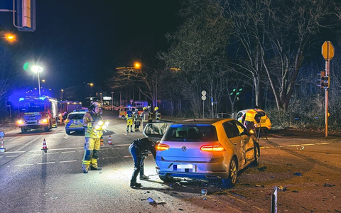 FW-DT: Verkehrsunfall mit drei verletzten Personen - Foto: presseportal.de