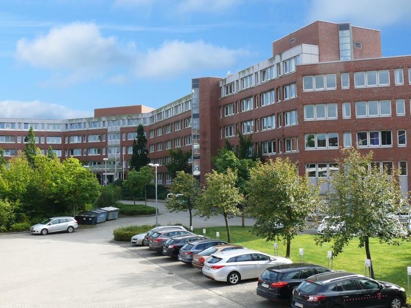 HZA-KI: Medieneinladung: Aufgriff von mehr als 20 Millionen Zigaretten am Lübecker Skandinavienkai durch das Hauptzollamt Kiel - Foto: presseportal.de