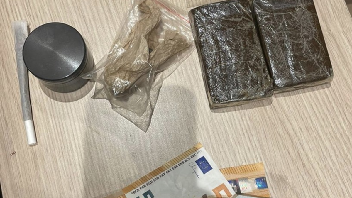 BPOL-FL: Elmshorn - Tatverdächtiger aufgrund Fahndungsbilder ermittelt; Drogen sichergestellt - Foto: presseportal.de