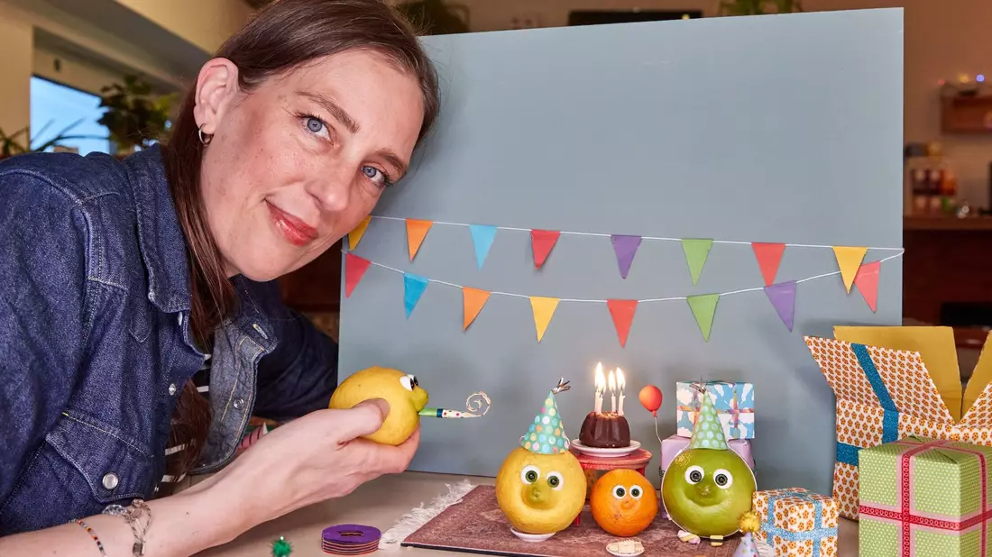 Birte Maskallis: «Die Zitronen beschäftigen mich von morgens bis abends.» - Bild: Georg Wendt/dpa