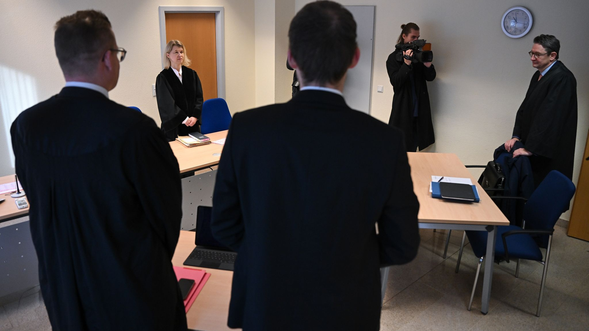 El Ghazi war wegen wiederholt propalästinensischer Instagram-Beiträge vom Bundesligisten fristlos gekündigt worden. - Foto: Arne Dedert/dpa