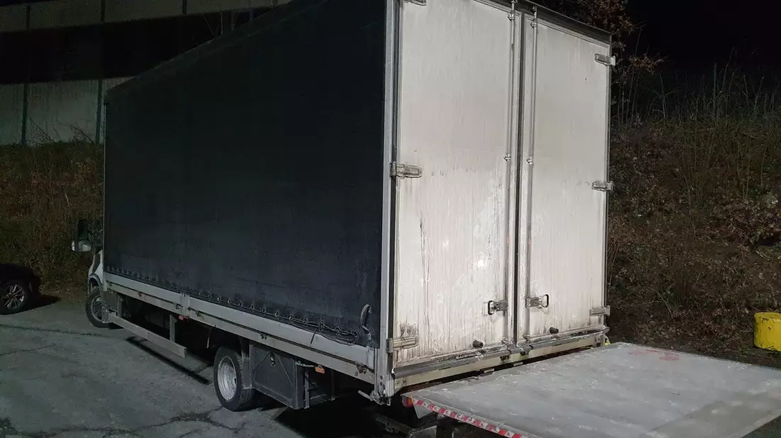 POL-OS: Bissendorf/Georgsmarienhütte: Mit 128% Überladung auf der Autobahn unterwegs - Polizei zog Kleintransporter aus dem Verkehr (Foto) - Bild: presseportal.de
