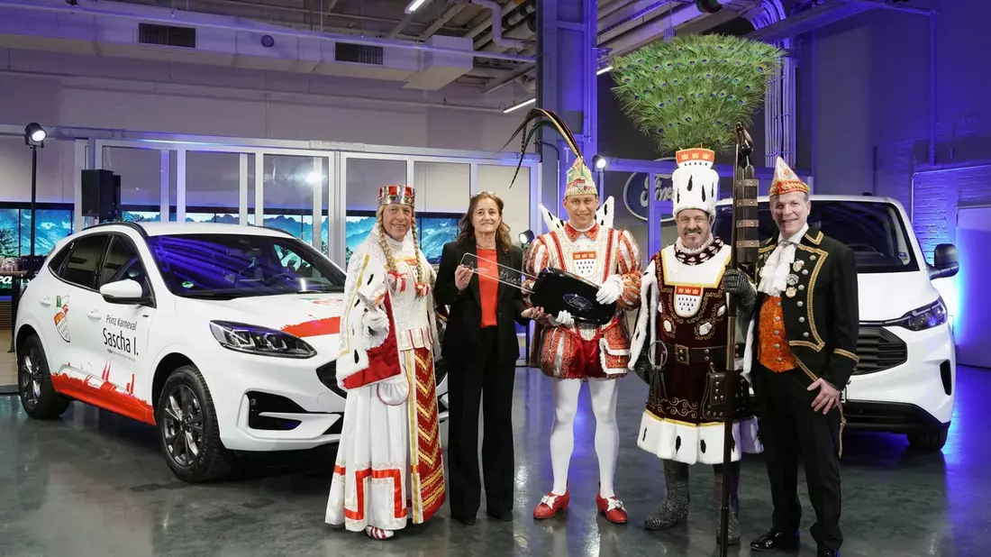 74 Ford Fahrzeuge für den Kölner Karneval - Bild: presseportal.de