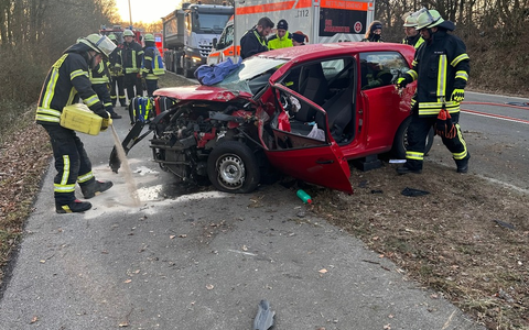 FW-Schermbeck: Verkehrsunfall auf der Östricher Straße - Foto: presseportal.de