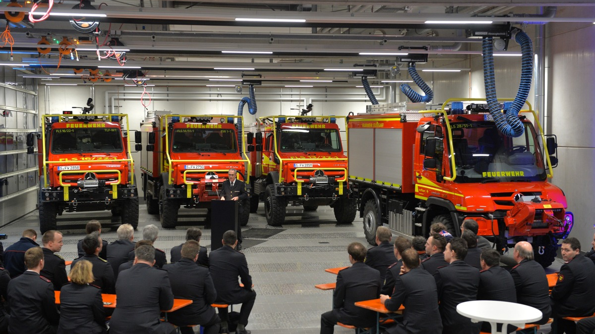 FW Stuttgart: Vier neue Sonderfahrzeuge für Waldbrände, Hilfeleistungen und den Katastrophenschutz an die Feuerwehr Stuttgart übergeben - Foto: presseportal.de