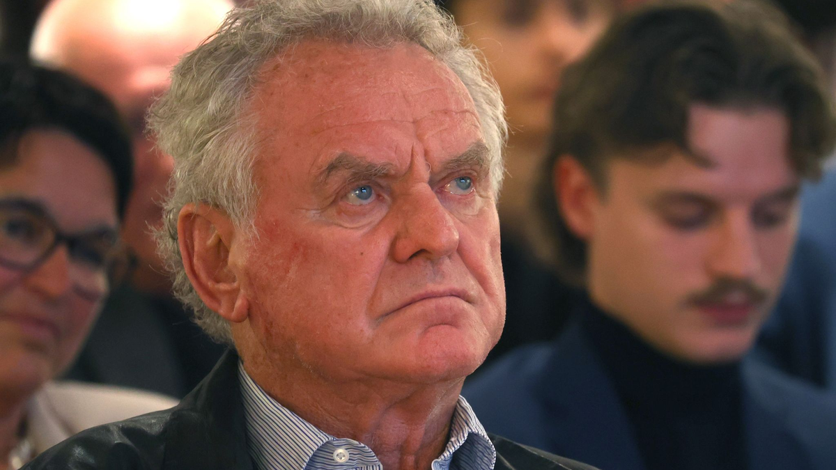 Sepp Maier und Beckenbauer waren jhrelang Teamkollegen beim FC Bayern und in der Nationalmannschaft. - Foto: Karl-Josef Hildenbrand/dpa