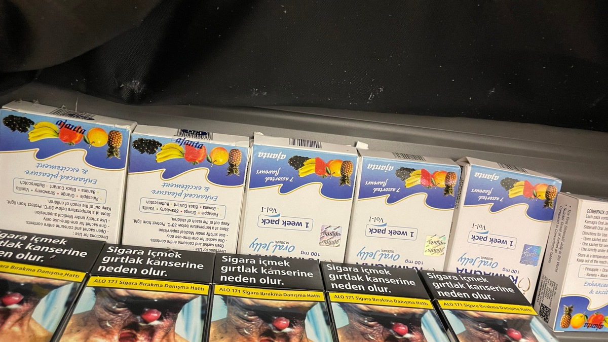 HZA-S: Zigaretten und Potenzmittel geschmuggelt - Foto: presseportal.de