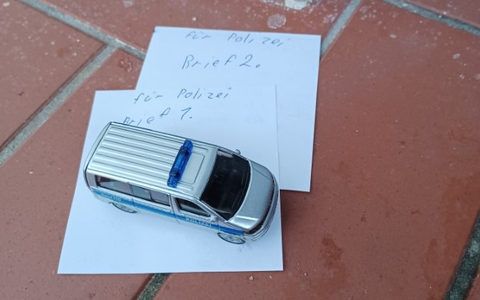 POL-HL: Lübeck - Eichholz / Freudige Überraschung für die Polizeistation Eichholz - Foto: presseportal.de