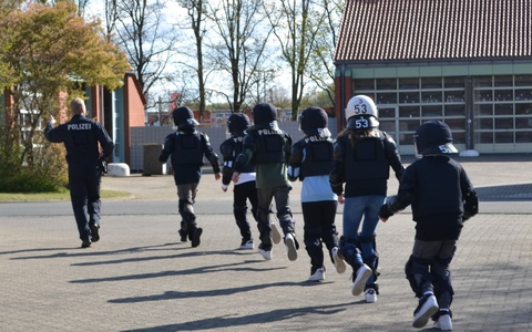 POL-LG: Anmeldung: Zukunftstag am Polizeikommissariat Lüchow - Foto: presseportal.de