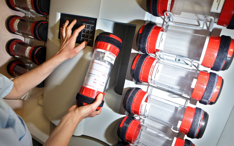 Pro Monat werden im Kanzleramt etwa 1000 Sendungen mit der Rohrpost verschickt (Symbolbild). - Foto: Jan Woitas/dpa-Zentralbild/dpa