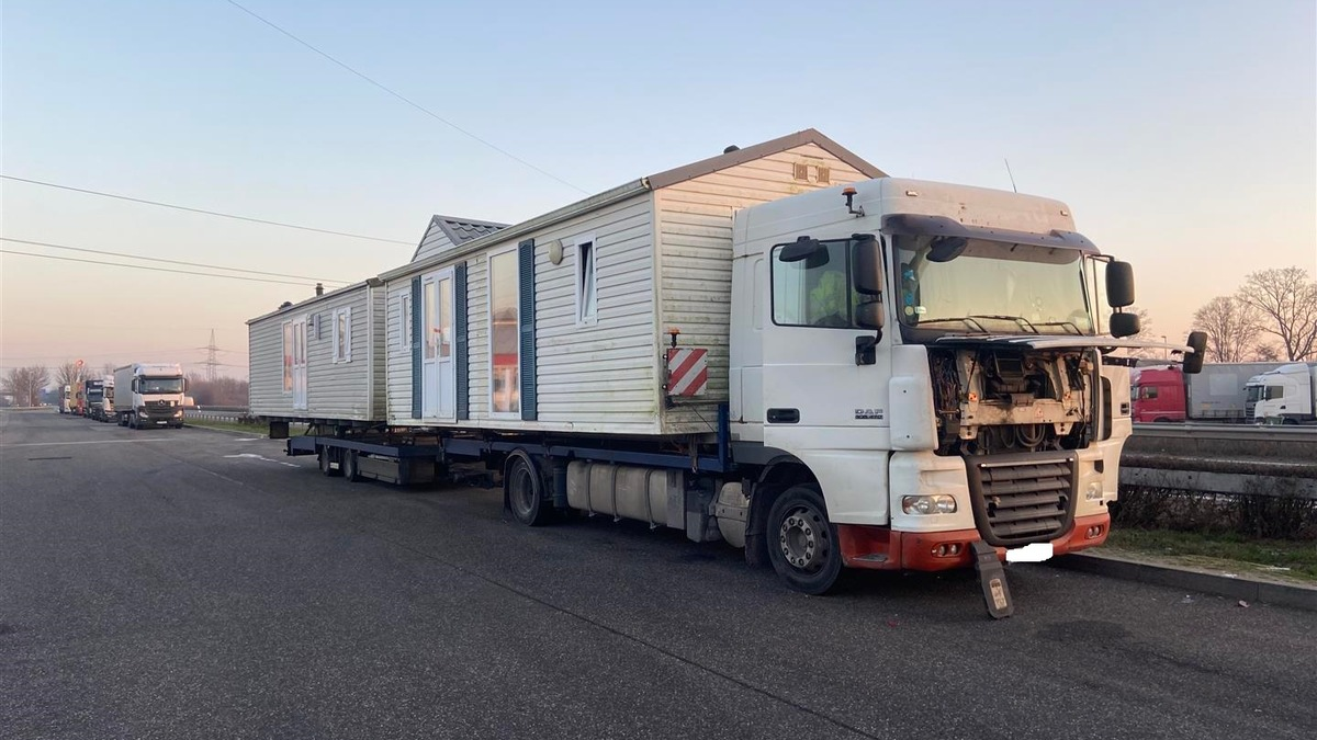 POL-PDNW: Home Sweet Home - Manipulierter LKW aus dem Verkehr gezogen - Foto: presseportal.de