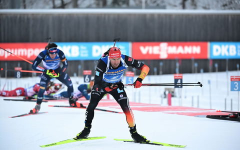 Schlussläufer Philipp Nawrath sicherte der deutschen Staffel Rang zwei. - Foto: Sven Hoppe/dpa