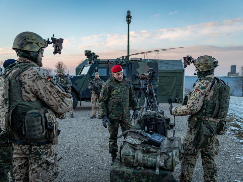Antrittsbesuch von Generalinspekteur Breuer bei der Cybertruppe der Bundeswehr - Foto: presseportal.de