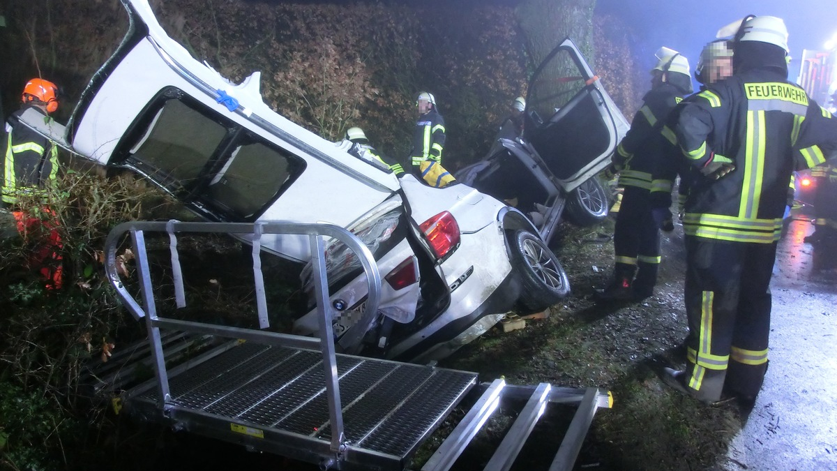 POL-OL: +++ Westerstede: schwerer Verkehrsunfall im Nebel +++ - Foto: presseportal.de