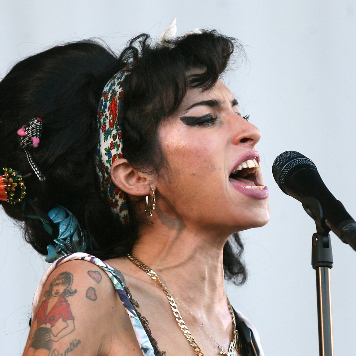 Die britische Sängerin Amy Winehouse 2008 in London. - Foto: Niall Carson/PA Wire/dpa