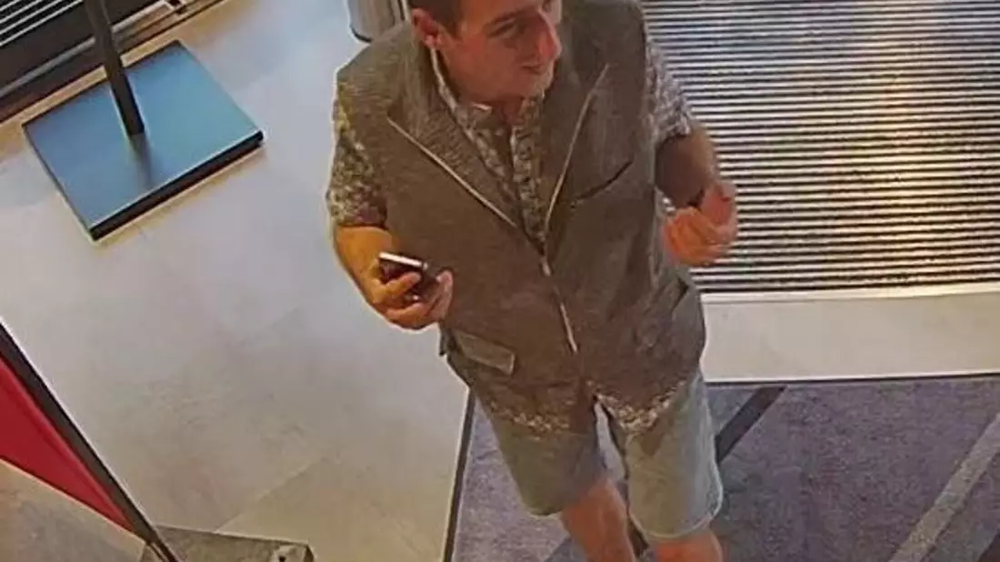 POL-LM: Handydieb gesucht - Öffentlichkeitsfahndung mit Bildmaterial der Videoüberwachung - Bild: presseportal.de