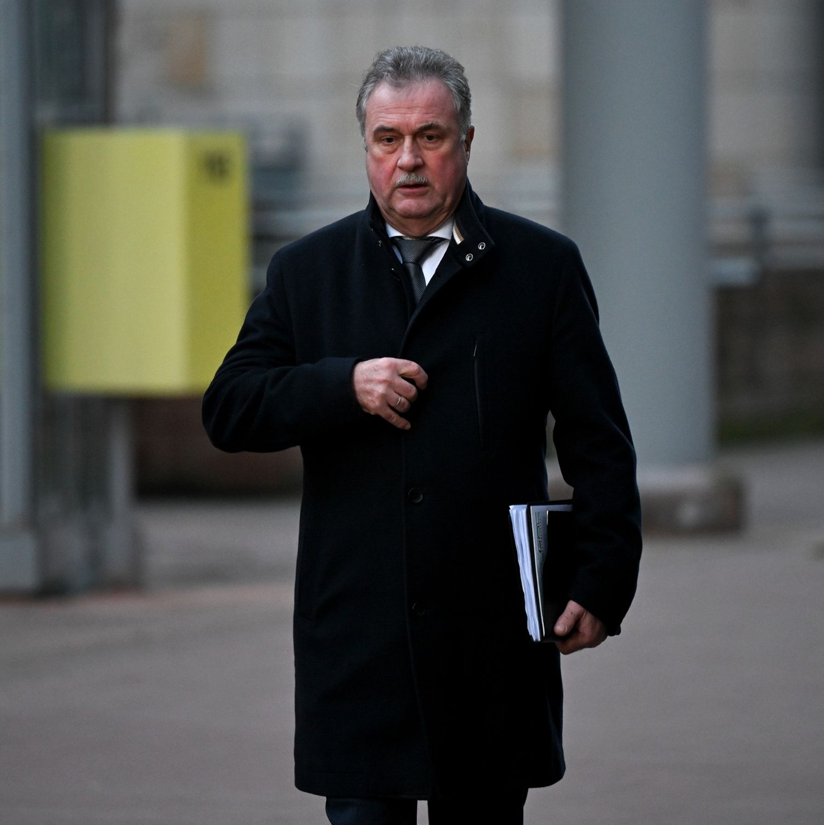 Claus Weselsky wirft der Bahn vor, die Verhandlungen zu blockieren. - Foto: Arne Dedert/dpa