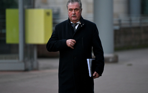 Claus Weselsky wirft der Bahn vor, die Verhandlungen zu blockieren. - Foto: Arne Dedert/dpa