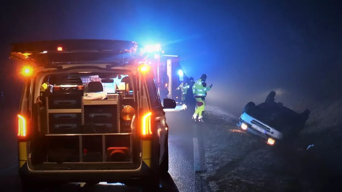 POL-PB: Über 70 Verkehrsunfälle bei überfrierender Nässe - Vier Verletzte - Bild: presseportal.de