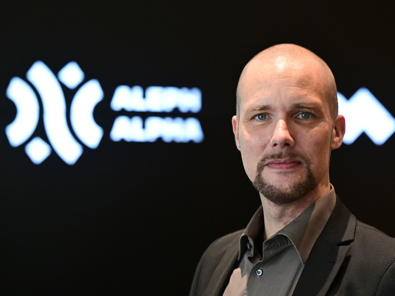 Jonas Andrulis: Menschen können mit der Kraft der KI zehnmal so effizient sein (Archivbild). - Foto: Bernd Weißbrod/dpa