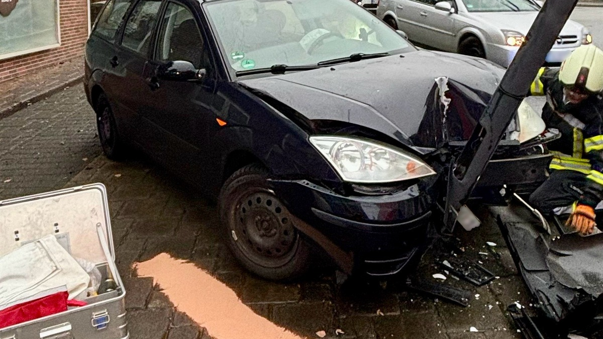 FW-EN: Verkehrsunfall in Niedersprockhövel - Foto: presseportal.de